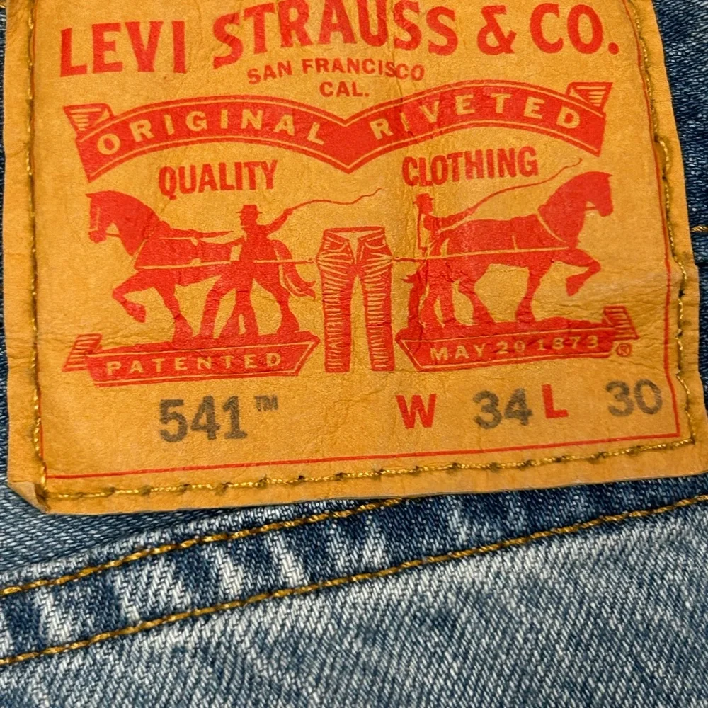 Levi’s ‎ 541 Relaxed Fit Men’s Blue Jeans 34x30 Denim Casual Straight